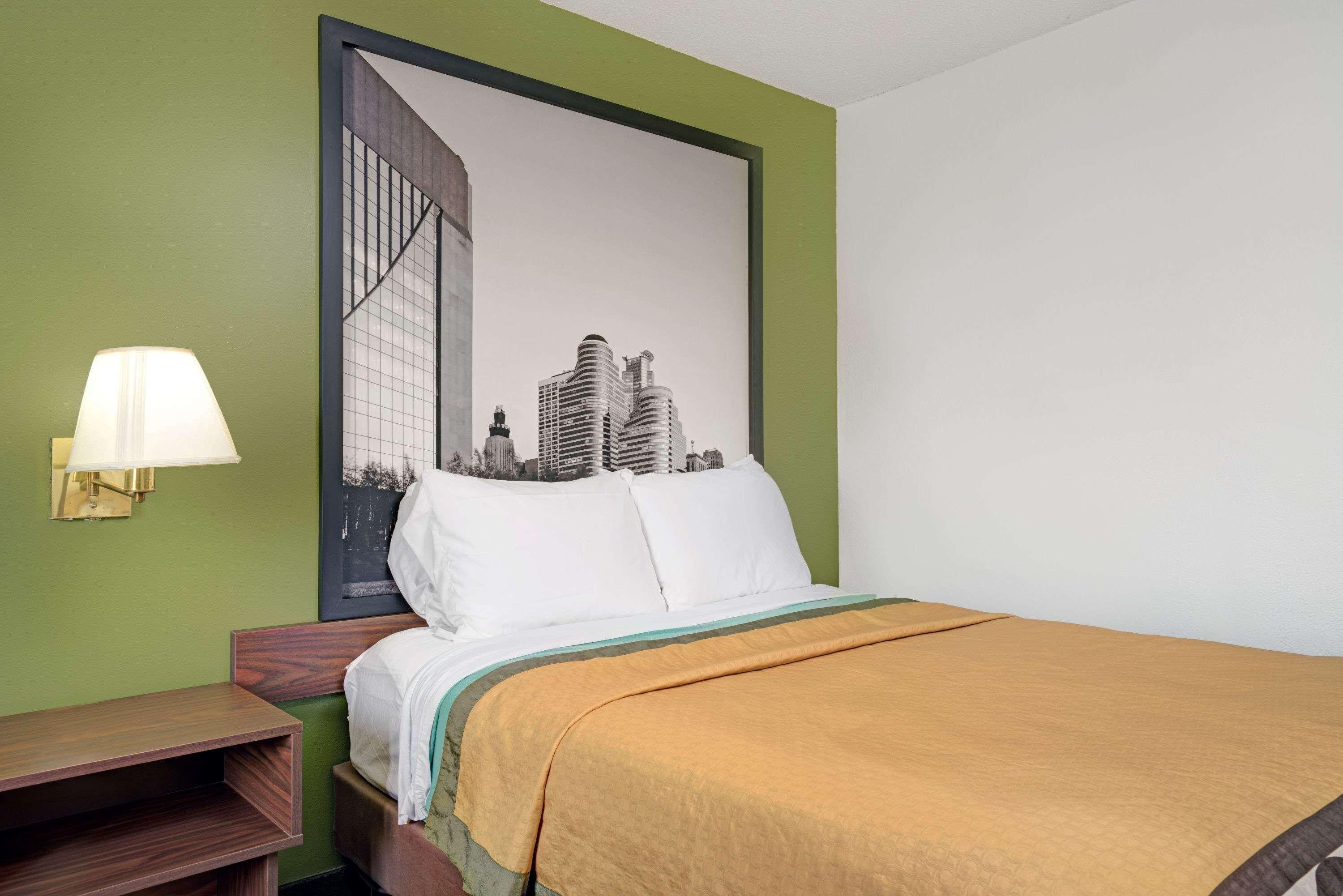 Super 8 By Wyndham Buffalo Exterior foto